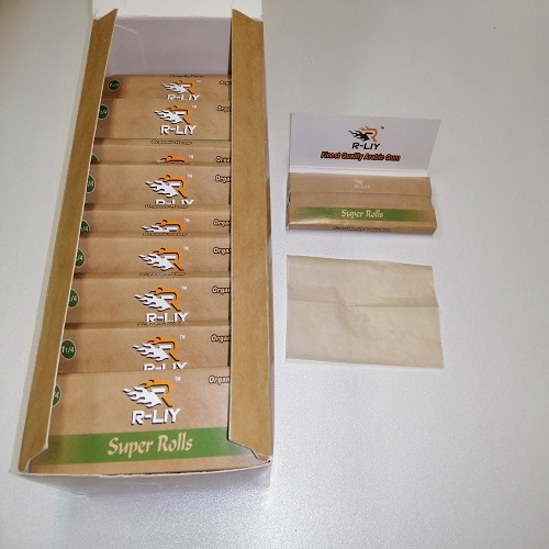 Unbleached booklets for smoking paper
